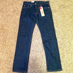 Blue Levi’s jeans 513